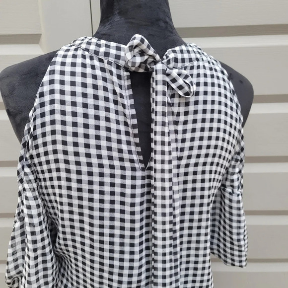 Elodie Womens Top Black White Cold Shoulder Tie Neck Short Sleeve Check Sz XS - Picture 3 of 8